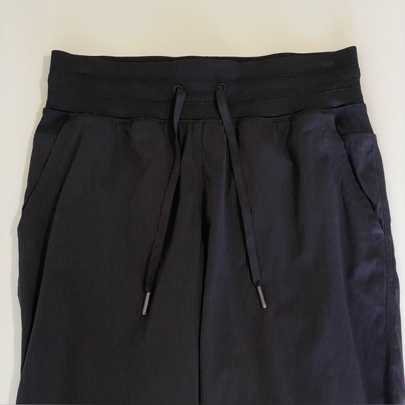 Lululemon Dance Studio Crop II 20” Unlined Lightweight Performance Pant Black 4 - Picture 11 of 16